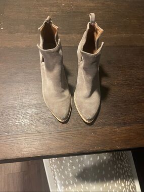 Jeffrey Campbell Taupe Suede Pointed Toe Ankle Booties - Size 8